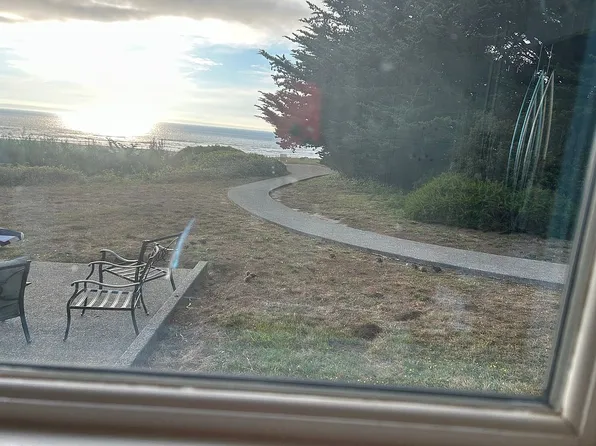 3412 Letz Rd, McKinleyville, CA 95519