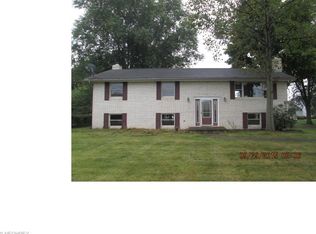 2985 Maplegrove Ave, Louisville, OH 44641