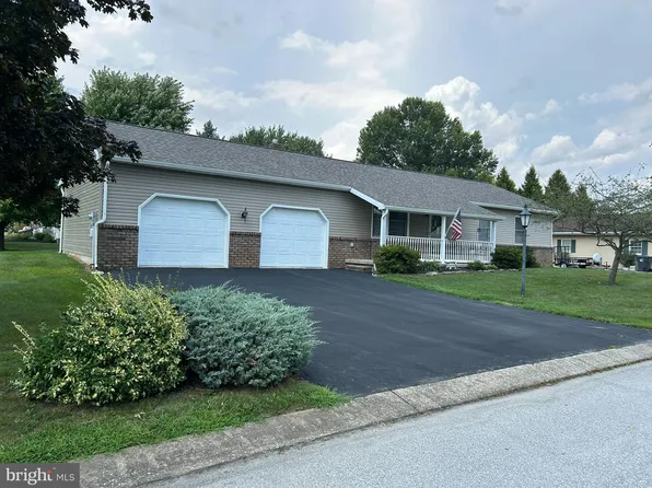 221 Providence Dr, Mc Sherrystown, PA 17344
