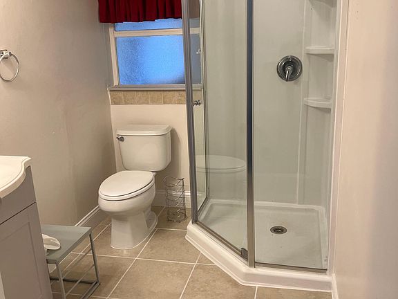 new shower and vanity on tile bath!