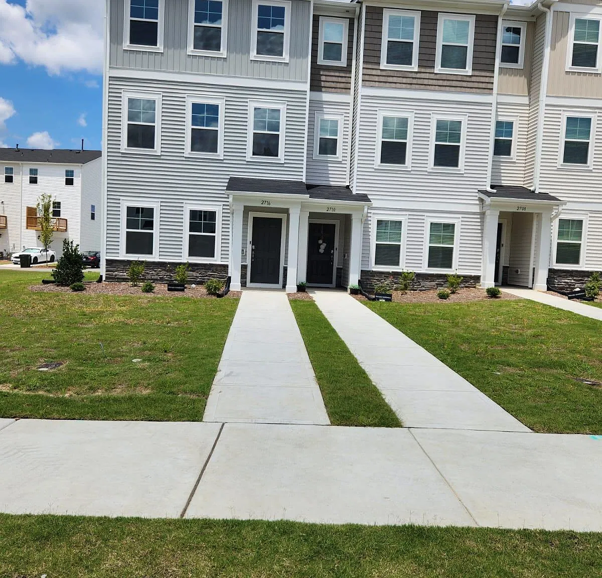 3 bed, 1794 sqft, $2,050 — Photo 1