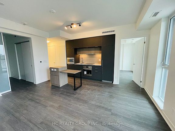 4th image of 185 Alberta Ave #708