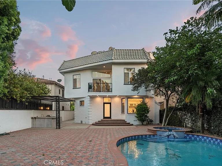 14713 Valleyheart Dr — Photo 3