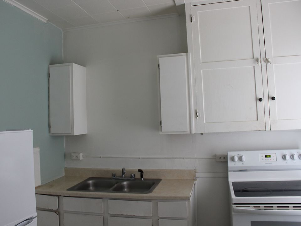 1st image of 408 Huron St APT G