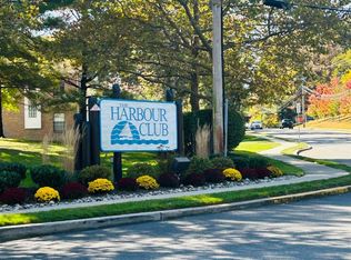 2510 Lighthouse Ln, Parlin, NJ 08859