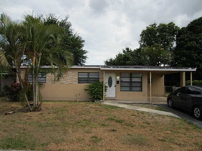 1st image of 7303 NW 58th Ct