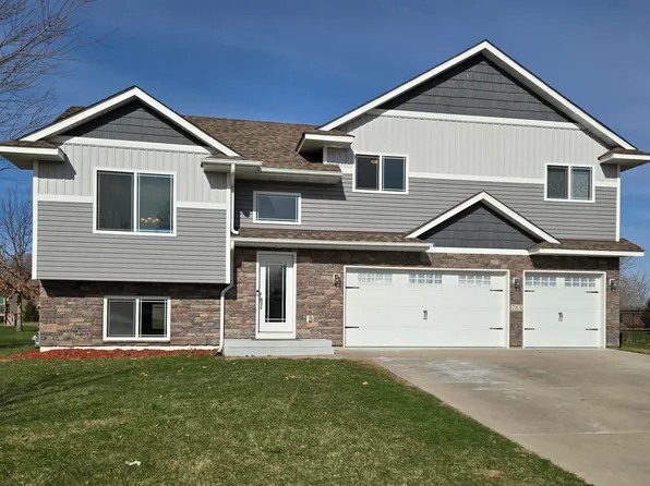 785 S Newberry Ave, Rush City, MN 55069