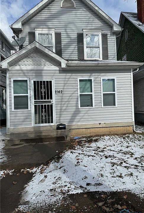 1st image of 1142 Oakwood Ave