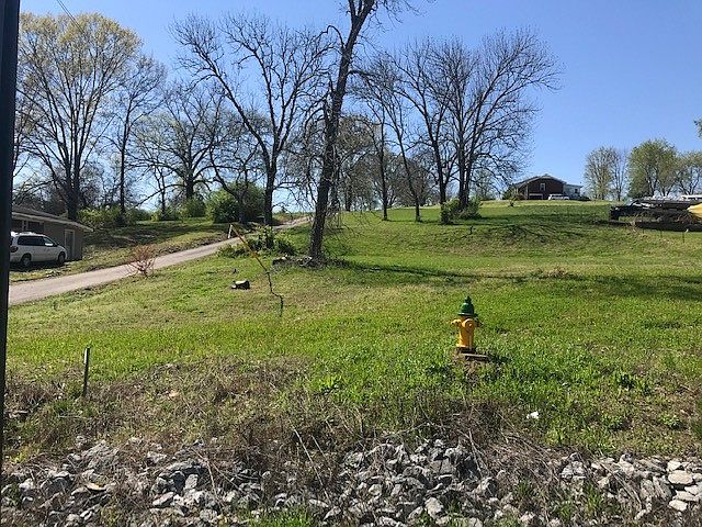 2nd image of 1436 S Water Ave