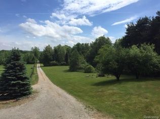 4920 Groveland Rd, Ortonville, MI