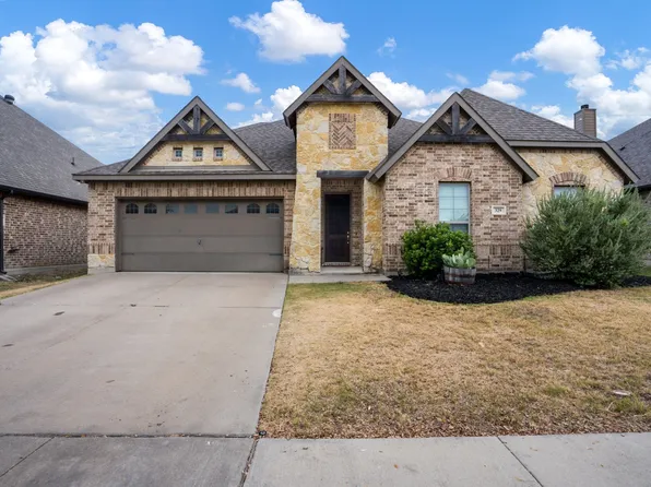 329 Strait Ln, Waxahachie, TX 75165