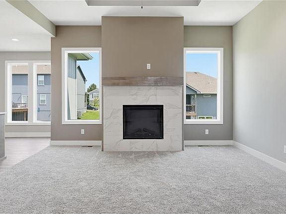 5th image of 1114 SW Crabtree Cir