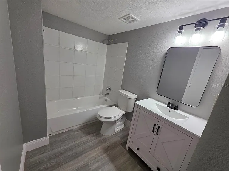 6130 Westgate Dr #102 — Photo 11