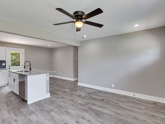 4th image of 3153 Gwynnwood Dr