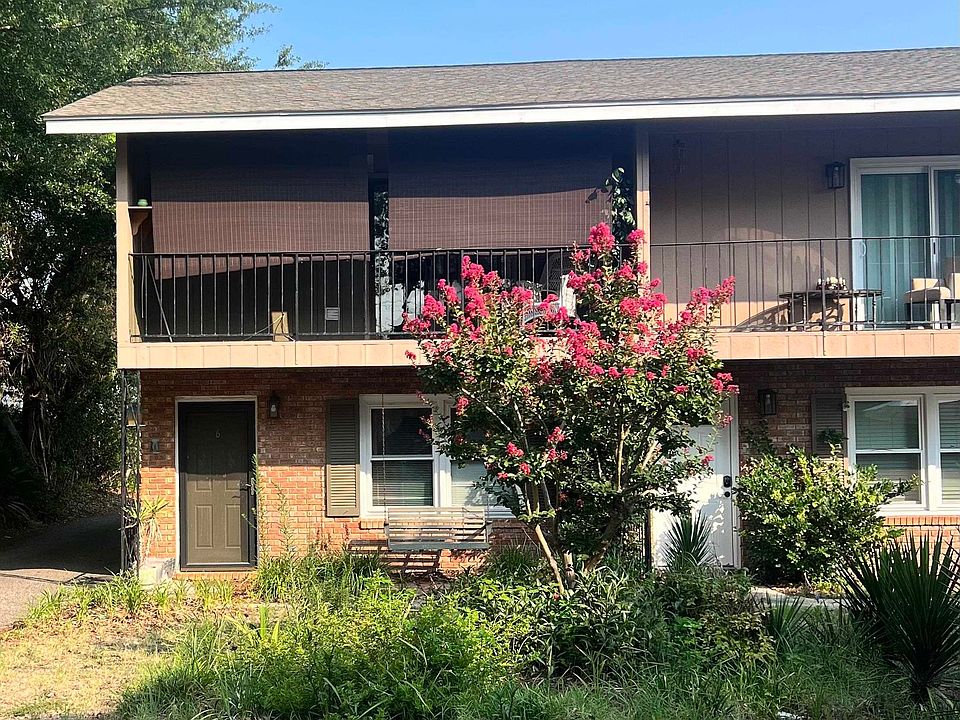 1st image of 801 66th Ave. N #6