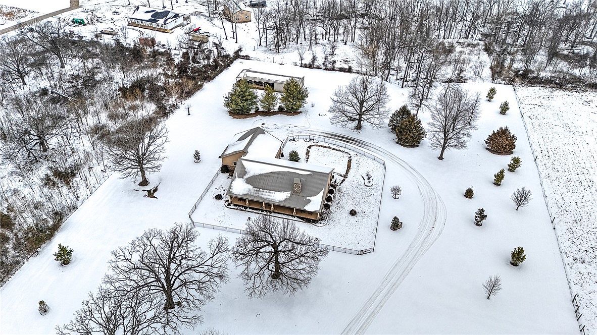 14916 Fielding Rd, Gravette, AR 72736 | Zillow