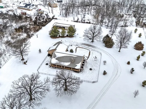 14916 Fielding Rd, Gravette, AR 72736