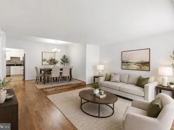 7208 Jillspring Ct #25C, Springfield, VA 22152