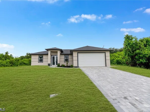 2820 2nd St W, Lehigh Acres, FL 33971