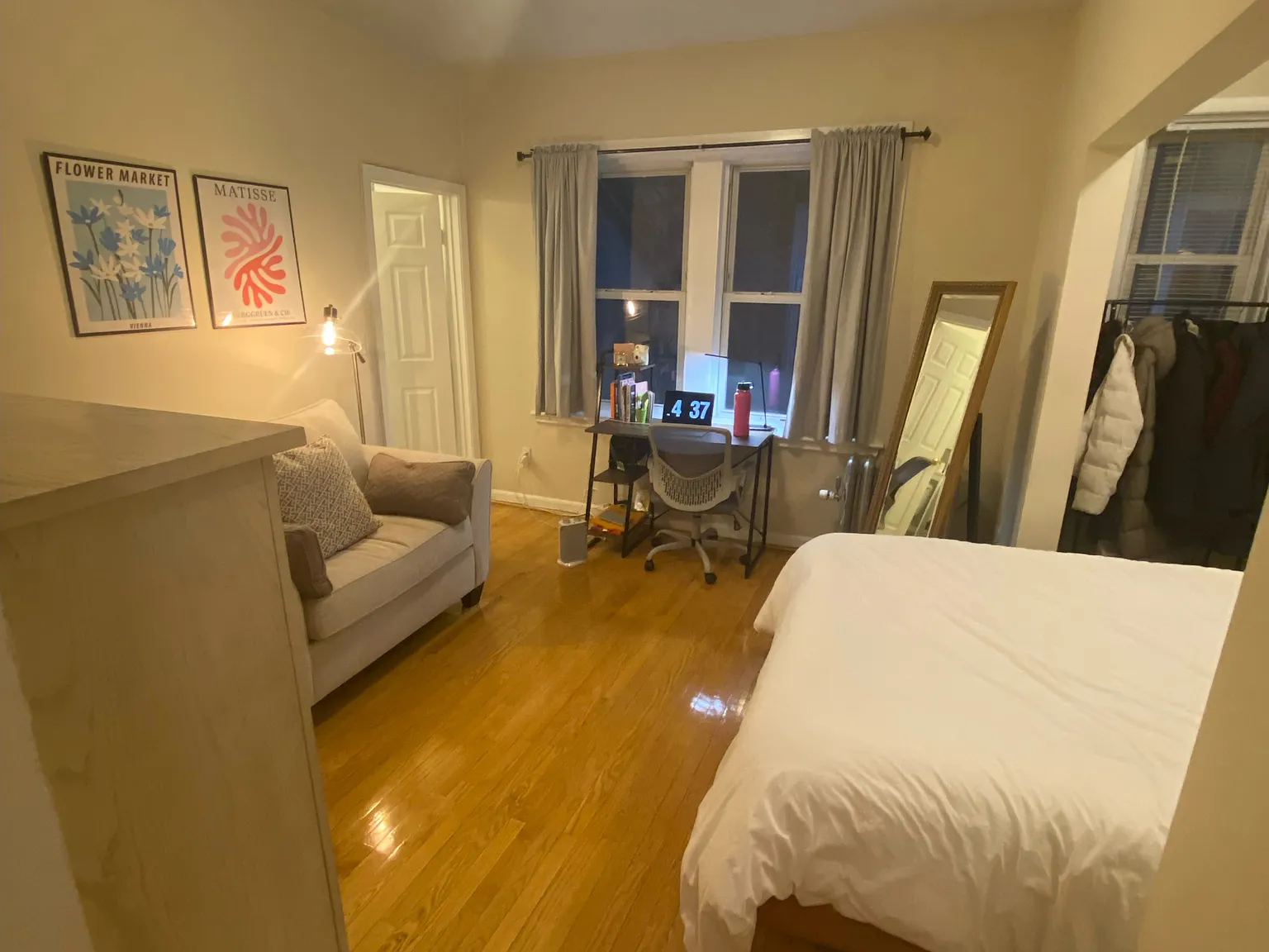 Studio, 9999 sqft, $2,550 — Photo 3