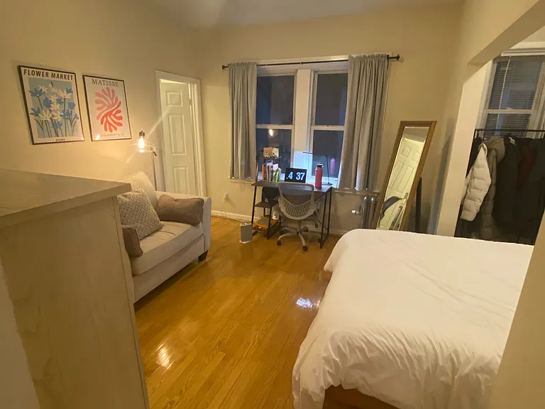 28 Hemenway St #5 — Photo 2