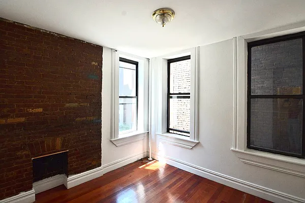 Rented by Corcoran | media 17