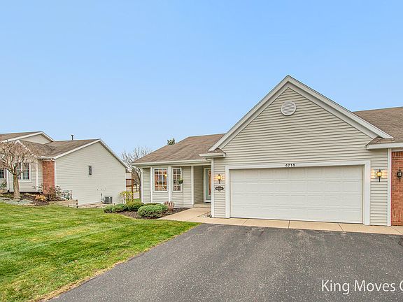 2nd image of 4715 Crescent Dr