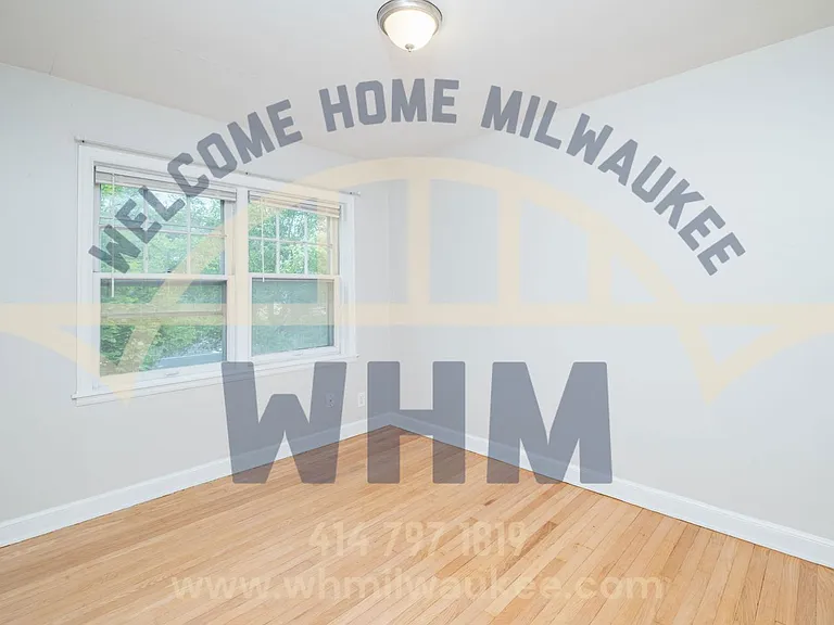 3254 S Kinnickinnic Ave — Photo 7