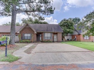 6677 Millers Pond Cir, Memphis, TN 38119