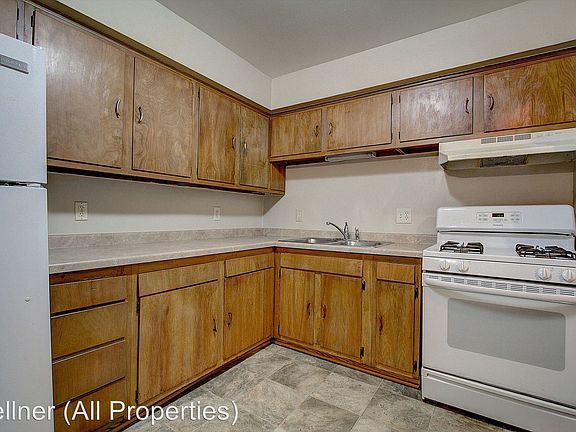 3rd image of 3439 S 26th St #11
