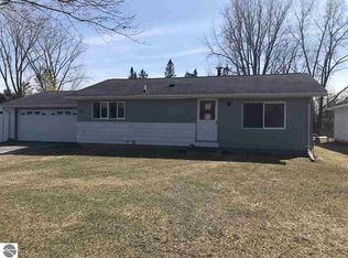 555 Townline Rd, Tawas City, MI 48763