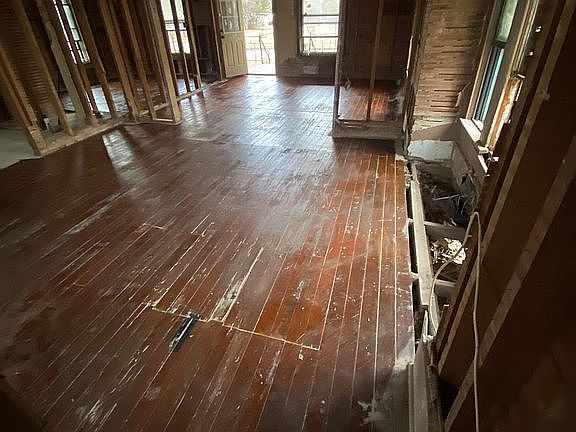 4th image of 1202 W Padon Ave