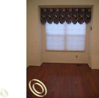 3rd image of 41981 Waverly Dr #1