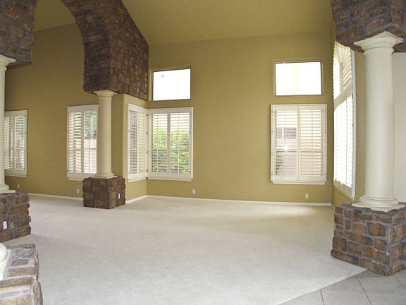 2nd image of 1507 W Muirwood Dr