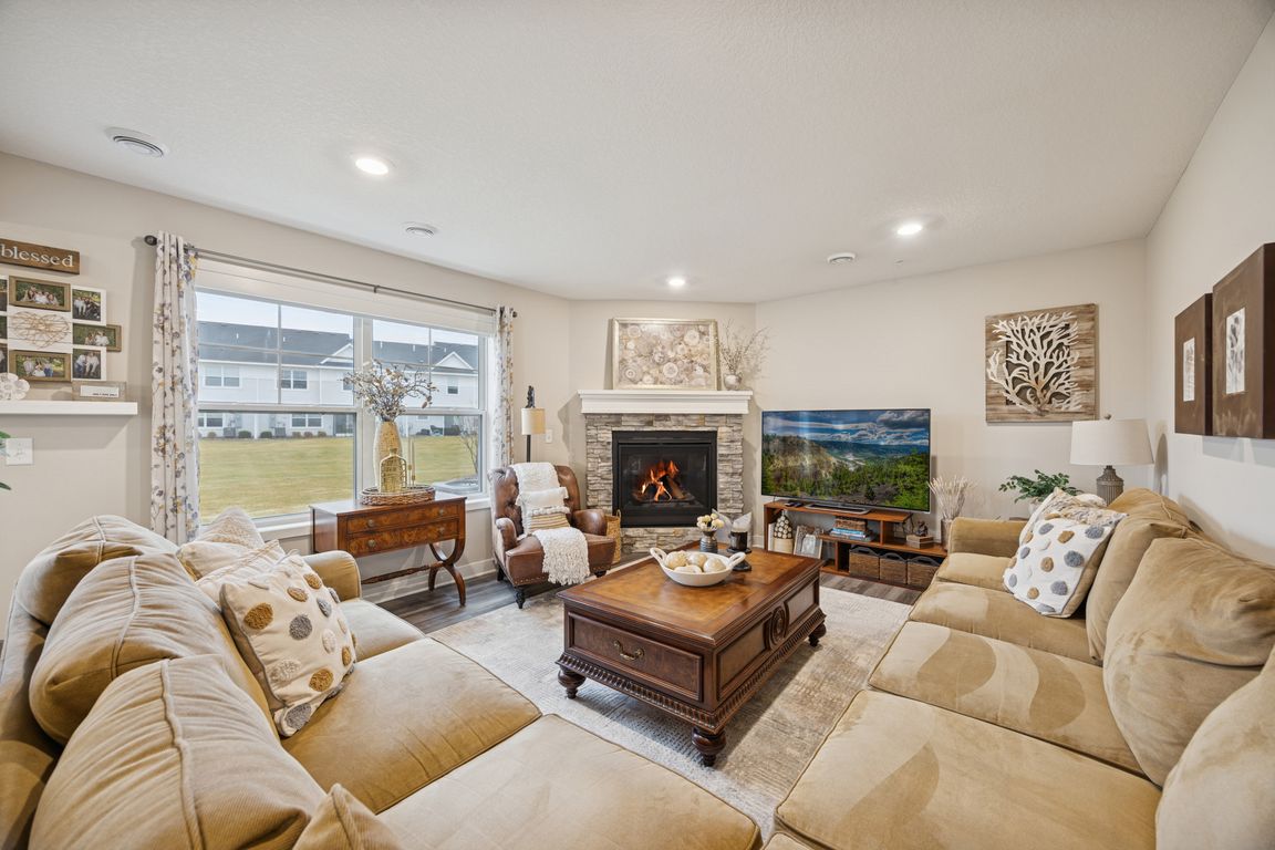 next background image