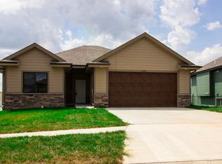 1400 Ardmore St, Council Bluffs, IA 51503