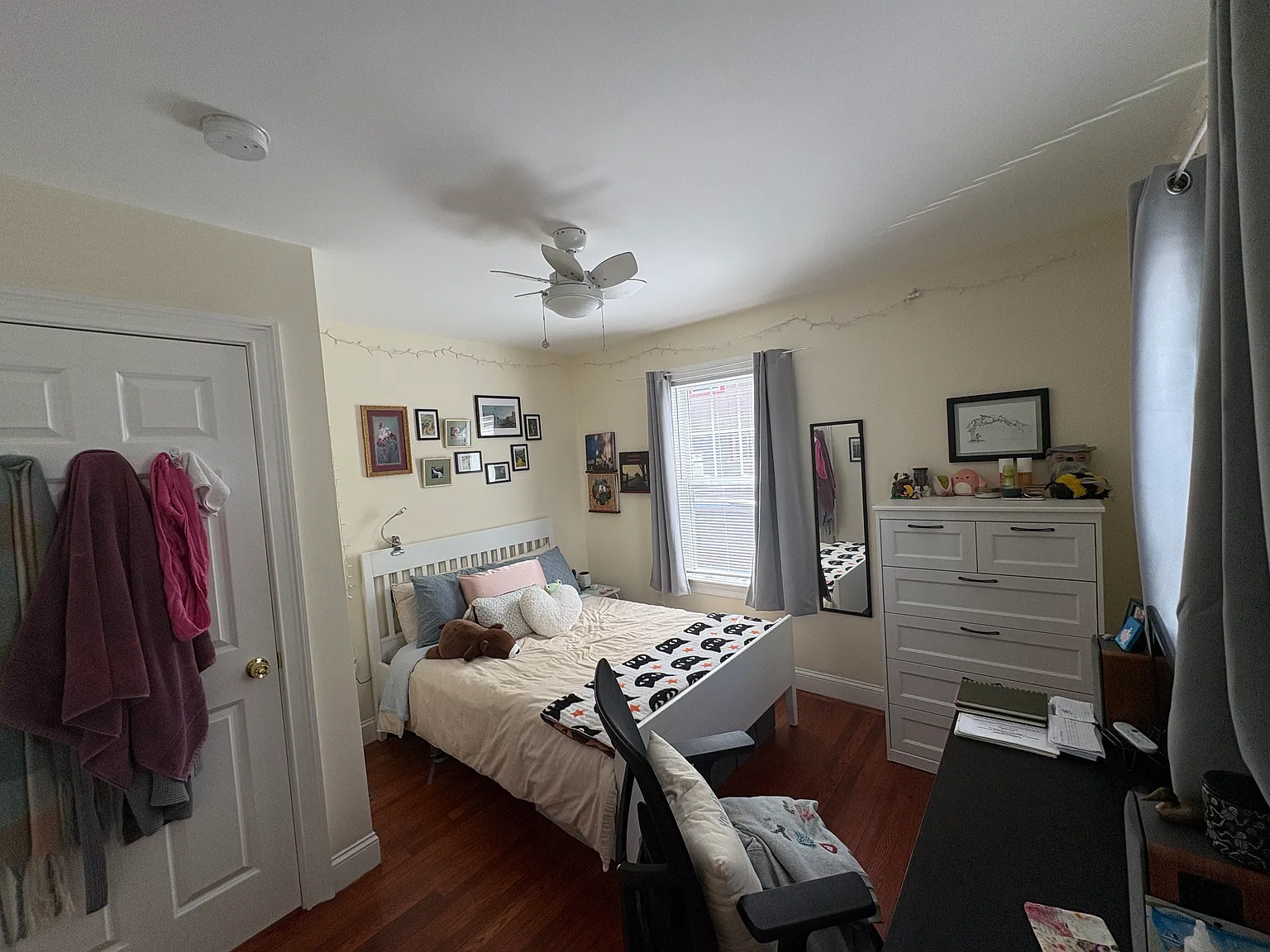 3 bed, 1.5 bath, 1150 sqft, $3,795 — Photo 4
