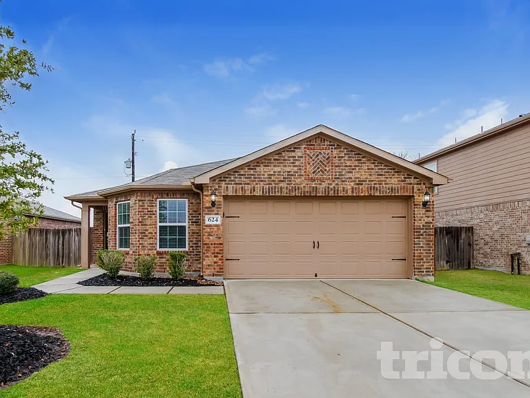 624 Totem Trail Dr — Photo 1
