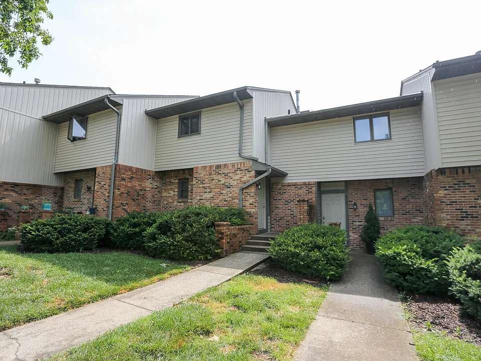 311 Foxfire Dr
