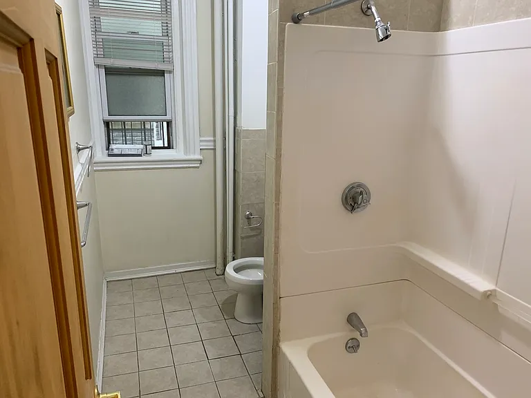 360 Riverway #4 — Photo 13