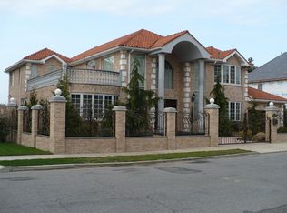 14215 13th Ave, Whitestone, NY 11357