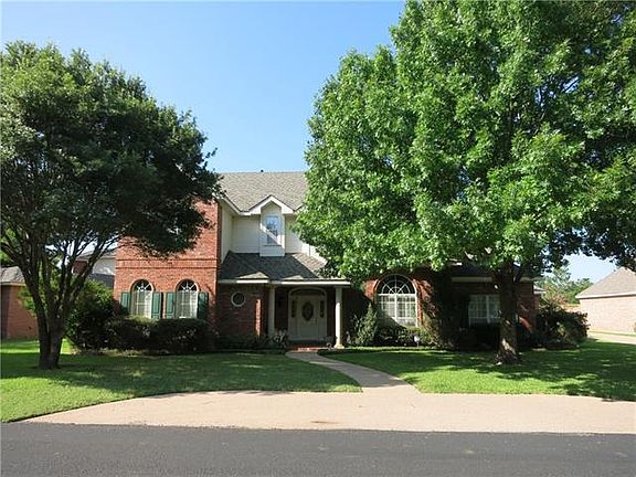 2nd image of 38 Lytle Place Dr