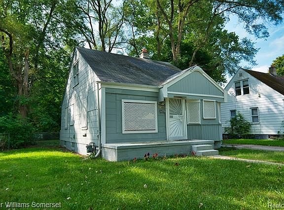 3rd image of 21495 Margareta St