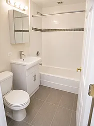 29 Cooper Street, #5C