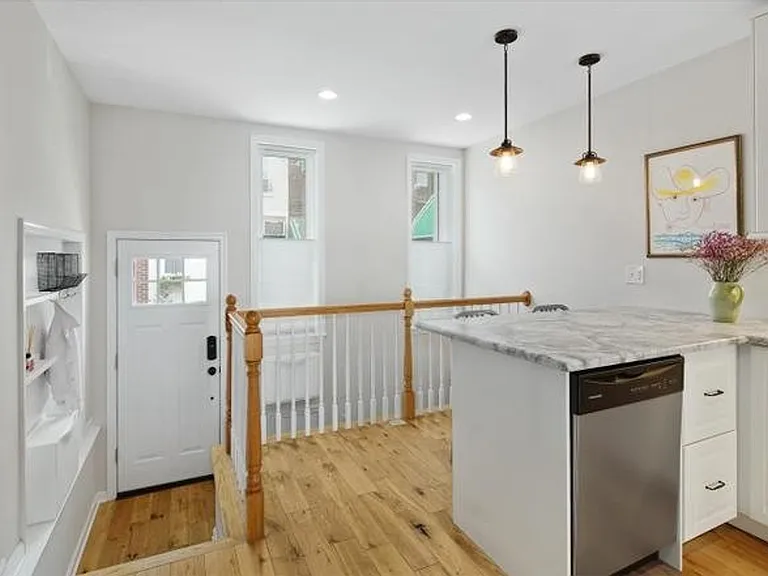 1428 S Clarion St — Photo 6