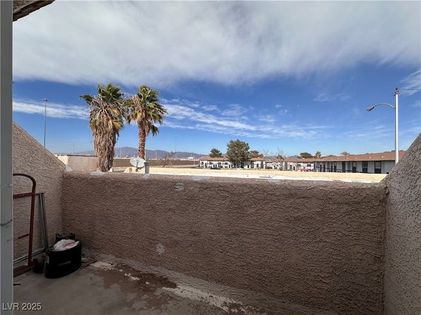 north-las-vegas-nevada-447297631 picture