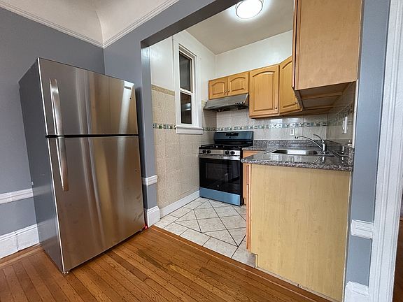 Kitchen with brand new appliances