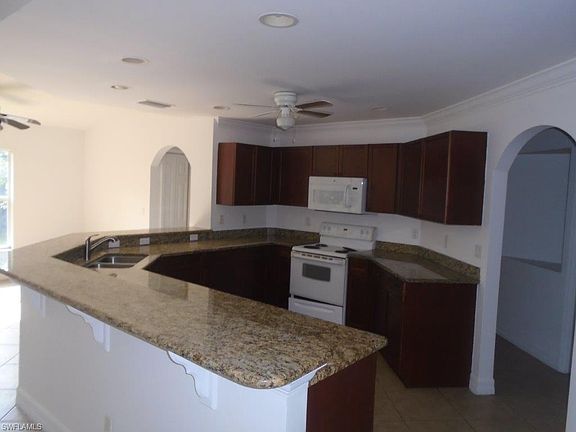 4th image of 709 Oro Ave S