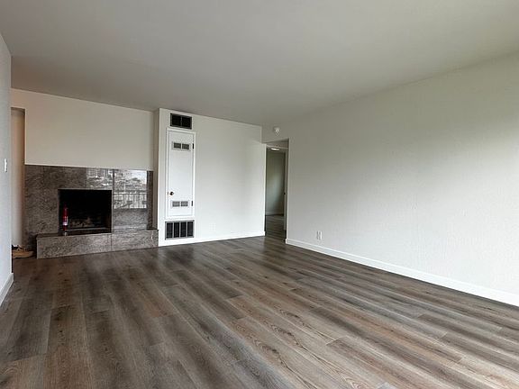 4th image of 1390 Jackson St #372R