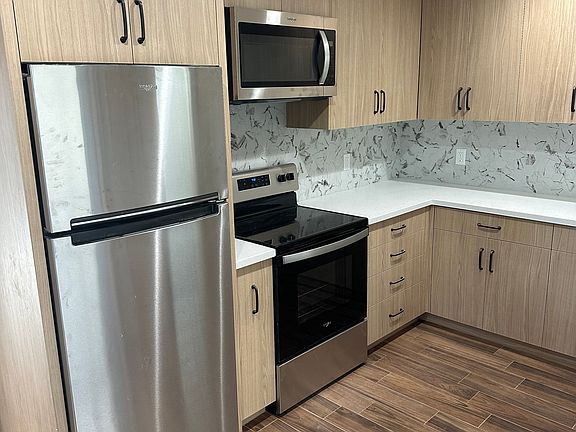 2nd image of 1028 Pacific St APT A